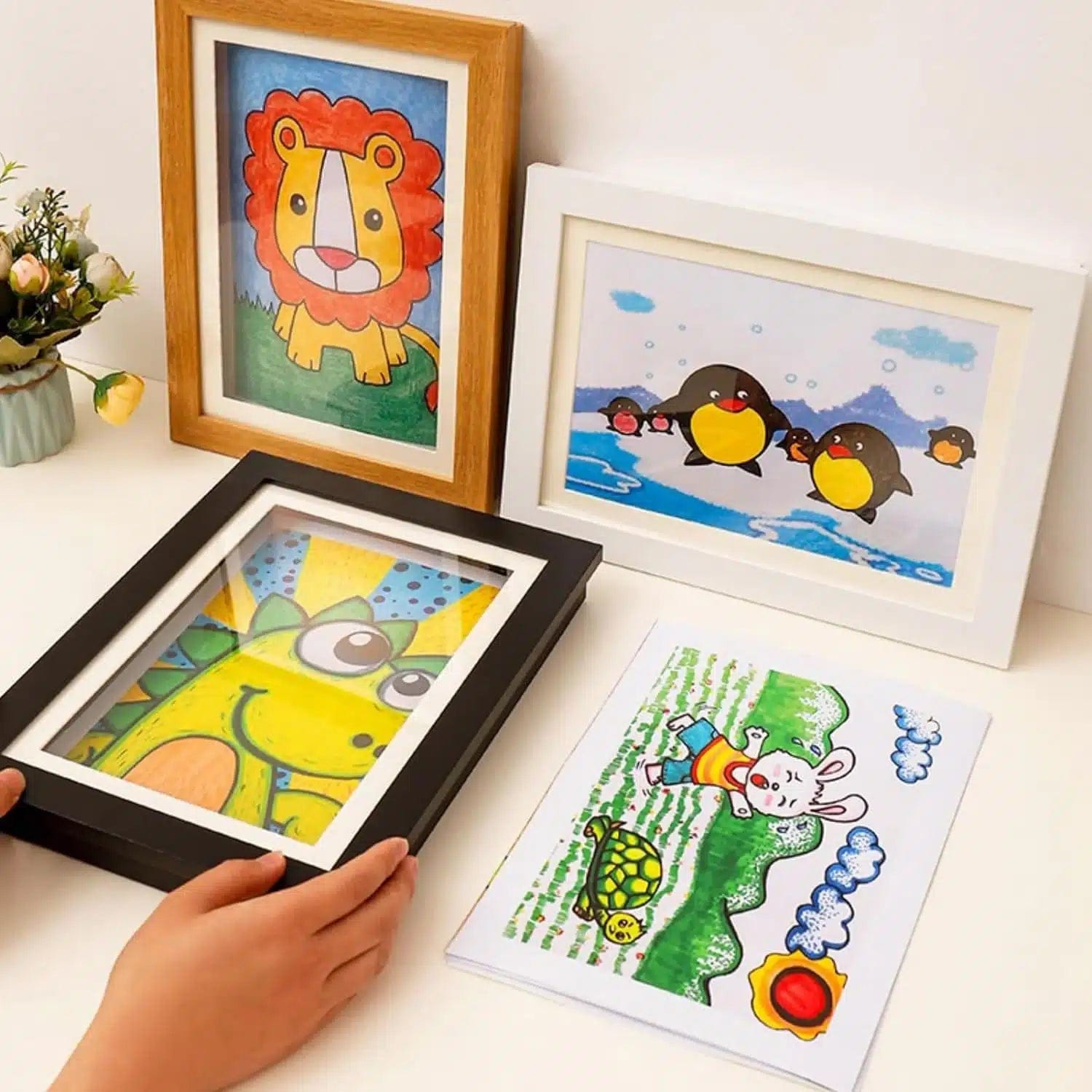 Frame for children's drawings | Store and display 150 drawings | A4 size