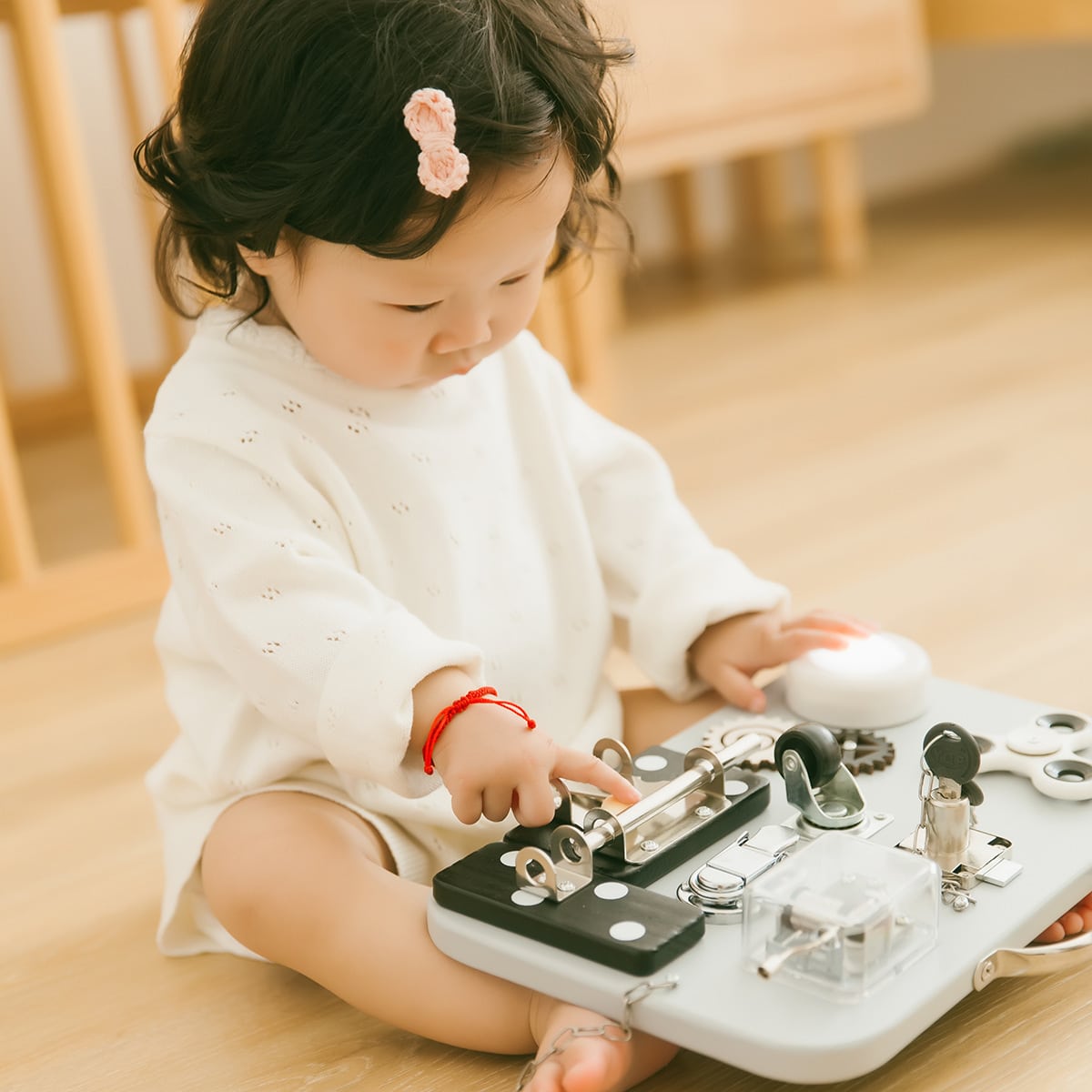 Portable Montessori Busy Board